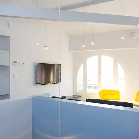 Floor2 Beds W/sea Wiew Cannes